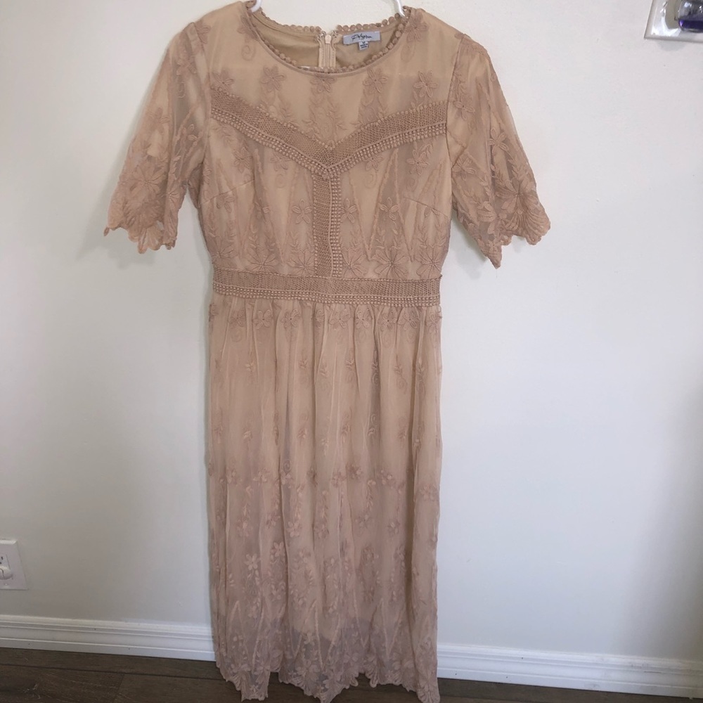 Polagram Short Sleeve Lace Floral Embroidered Cottagecore Boho Midi Dress Size M